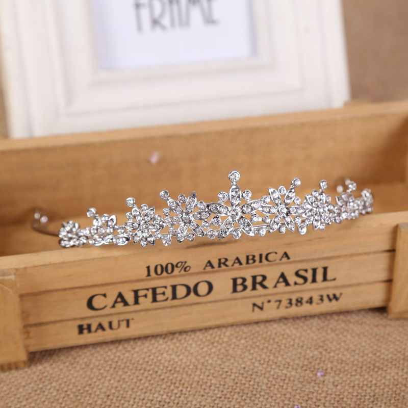 Kryształowa tiara ślubna do wł – Event Suppliers recenzja i cena